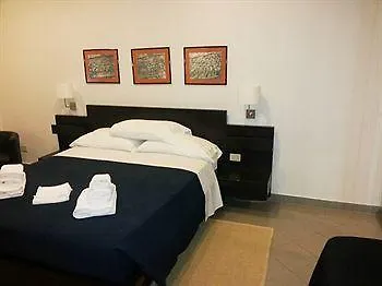 B&B Colosseum Rome 2*,  Italy