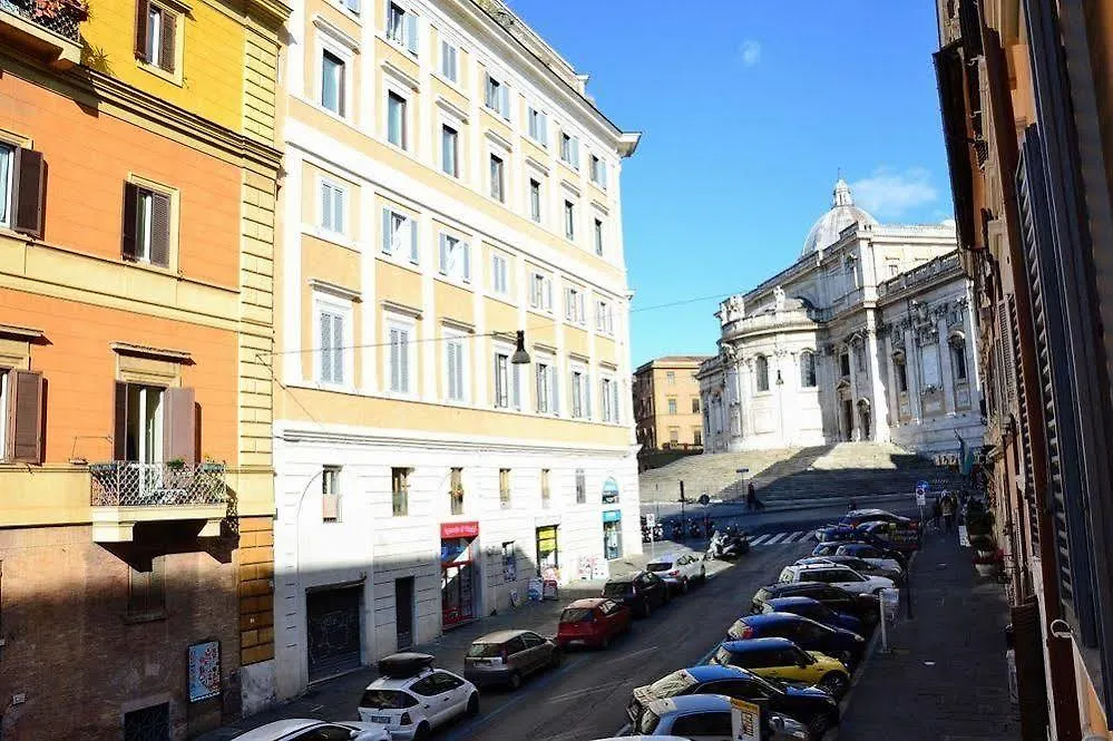 B&B Colosseum Rome 2*,  Italy