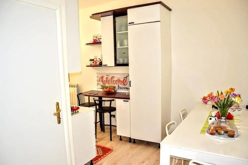** Hotel B&B Colosseum Rome Italy