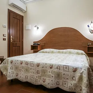 4 Coronati Рим