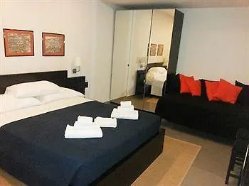 B&B Colosseum Rome 2*,